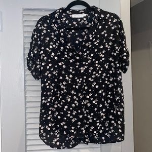 All In Favor Short sleeve floral blouse